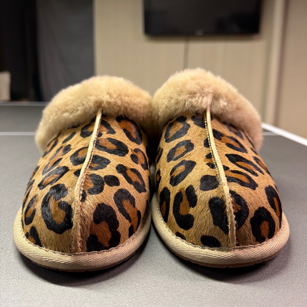 UGG Scuffette II Leopard Calf Hair Sheepskin Slippers Brown Tan F27422D
